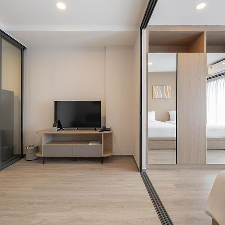 Salaya One Hotel & Service Apartment Esterno foto