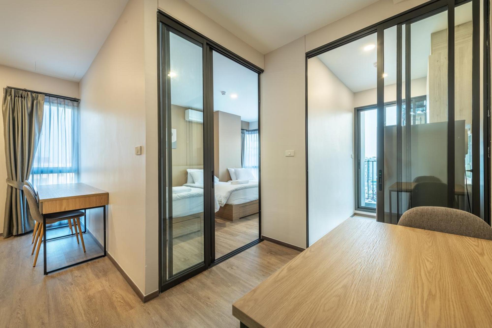Salaya One Hotel & Service Apartment Esterno foto