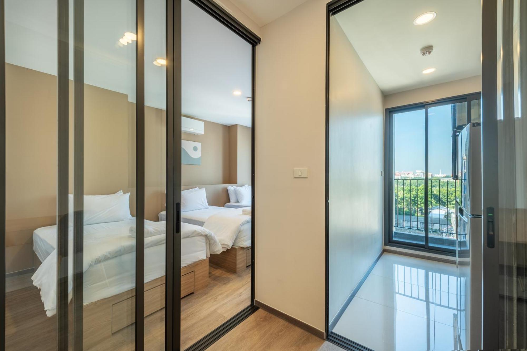 Salaya One Hotel & Service Apartment Esterno foto
