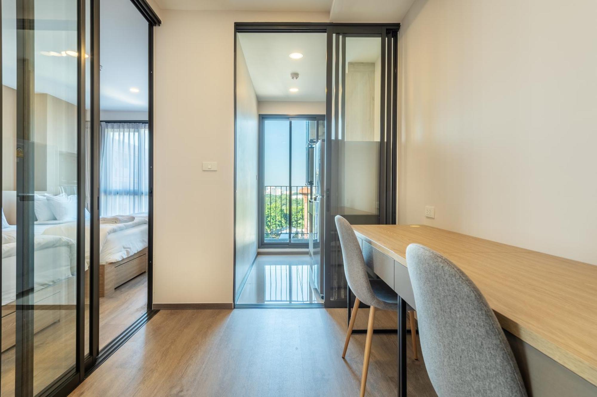 Salaya One Hotel & Service Apartment Esterno foto