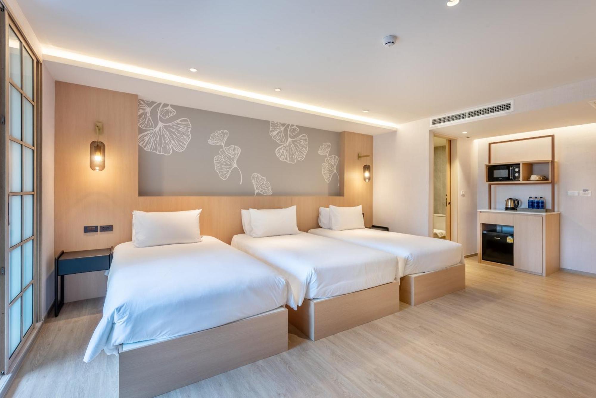 Salaya One Hotel & Service Apartment Esterno foto