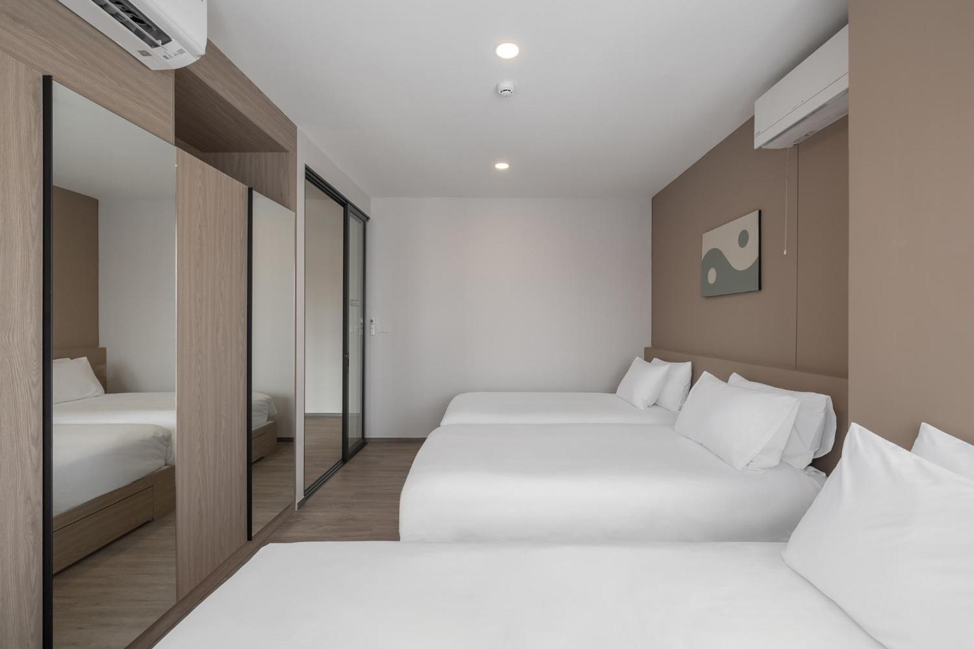 Salaya One Hotel & Service Apartment Esterno foto