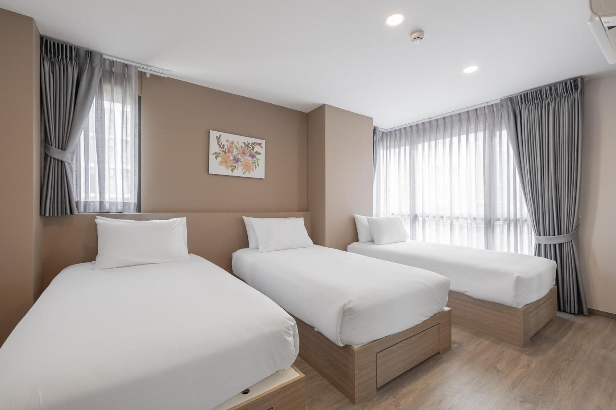 Salaya One Hotel & Service Apartment Esterno foto