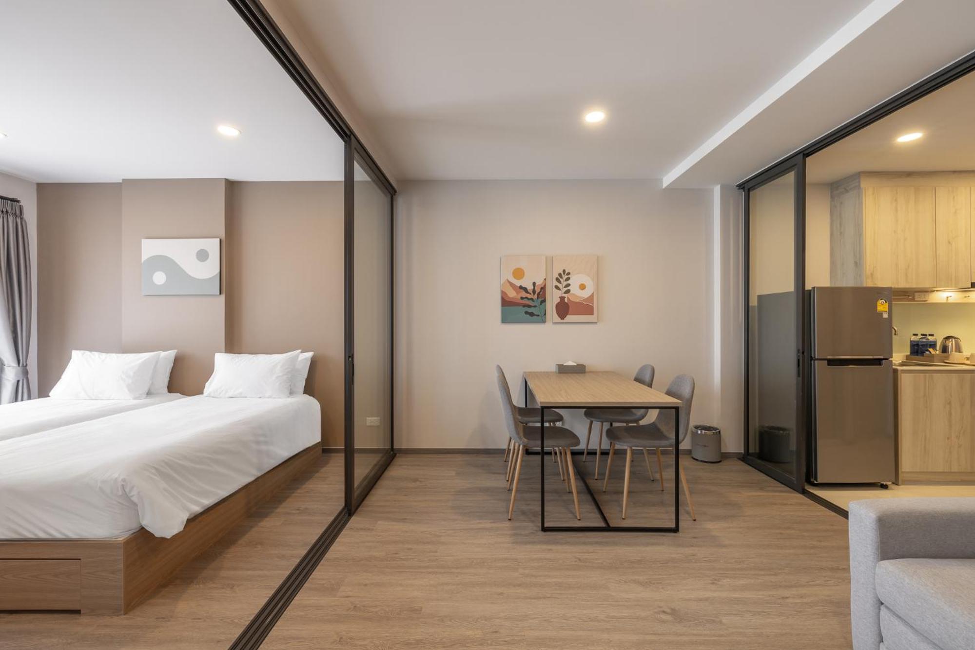 Salaya One Hotel & Service Apartment Esterno foto
