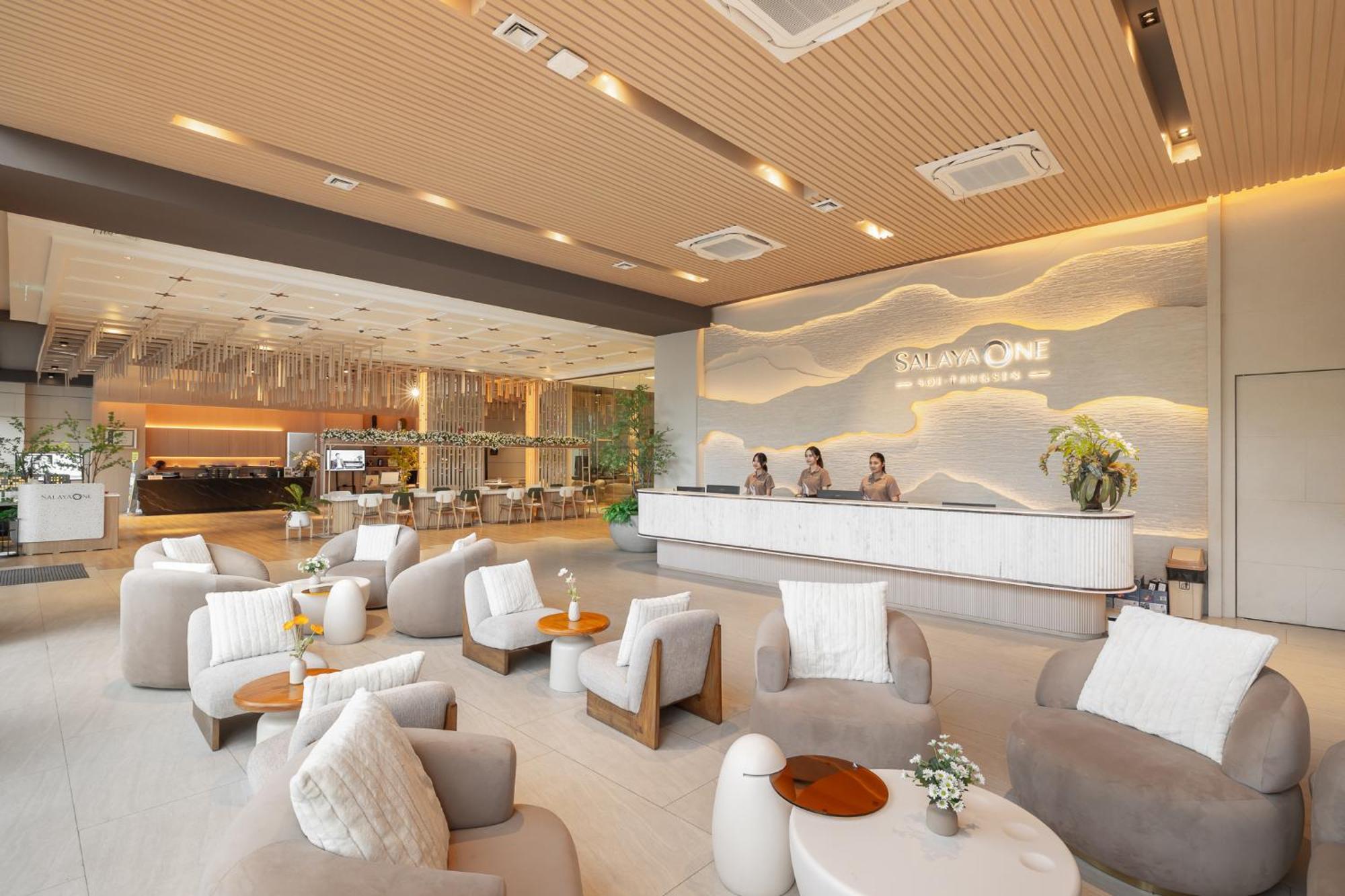 Salaya One Hotel & Service Apartment Esterno foto