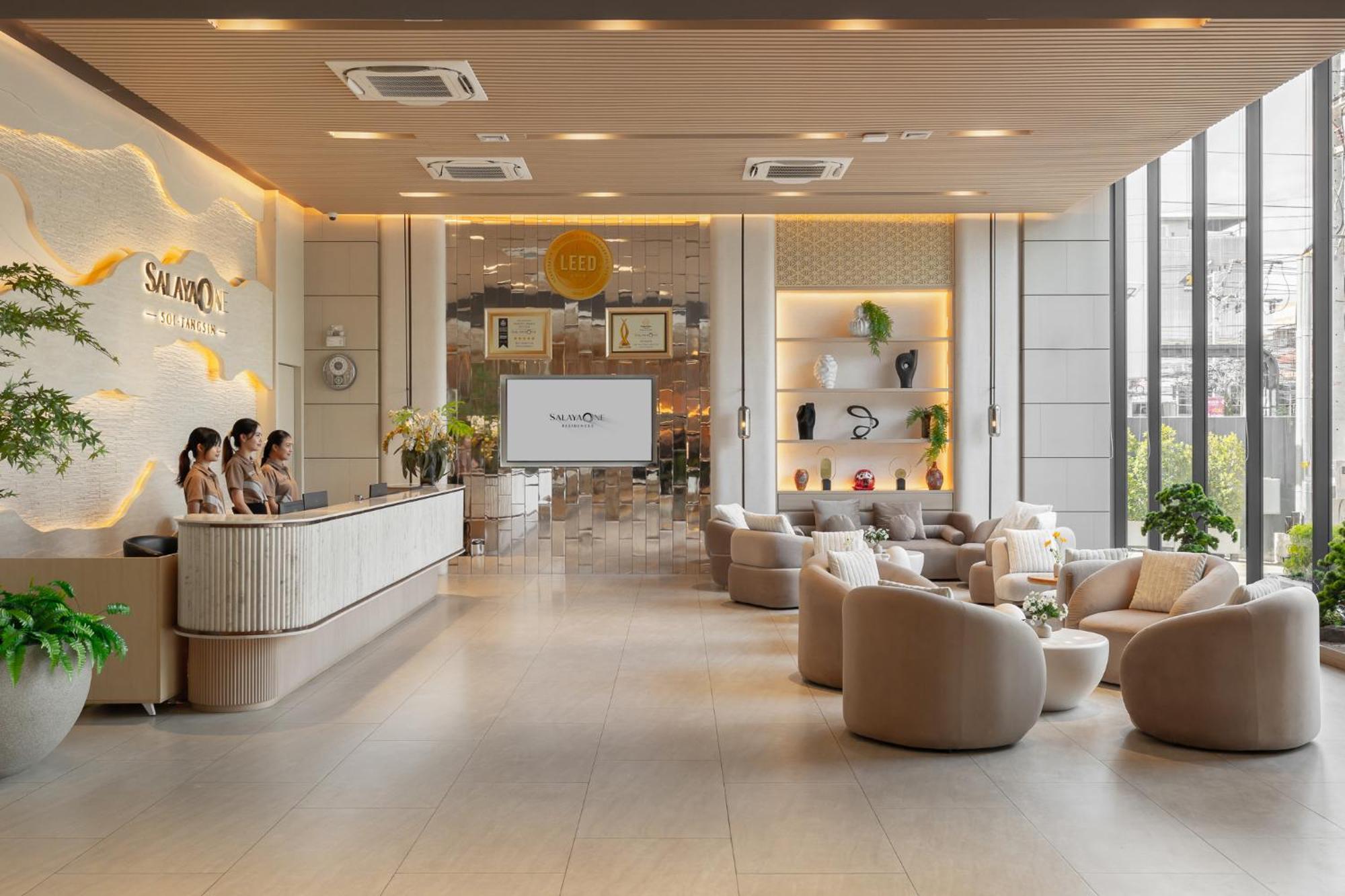 Salaya One Hotel & Service Apartment Esterno foto